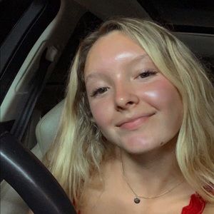 Meet your Posher, Charli